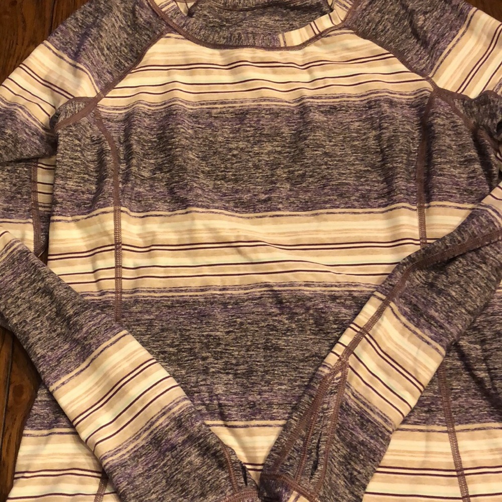 Lululemon tops size 10